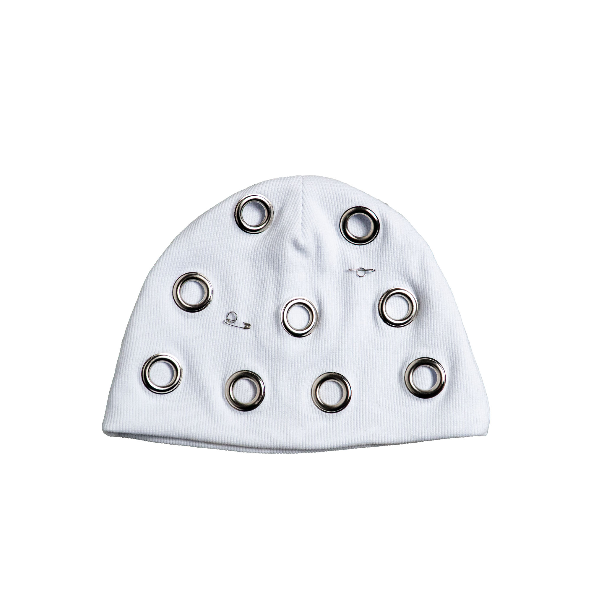 biale beanie z kolkami hossa